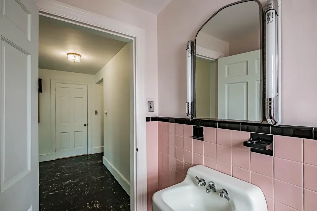 178 Graham Street Biddeford ME 04005