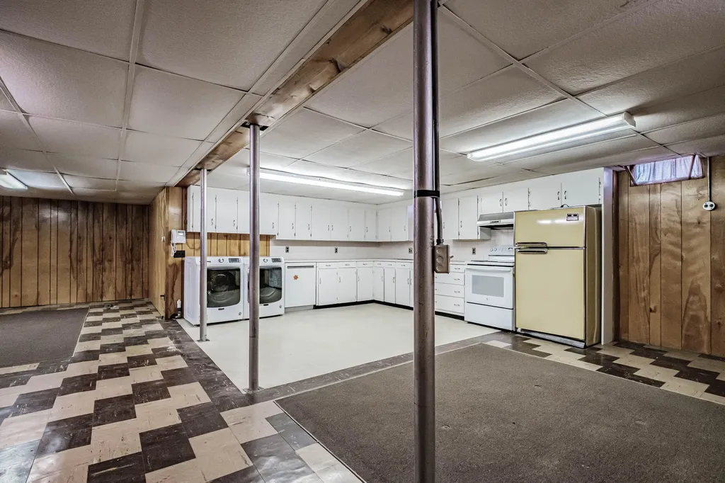 178 Graham Street Biddeford ME 04005