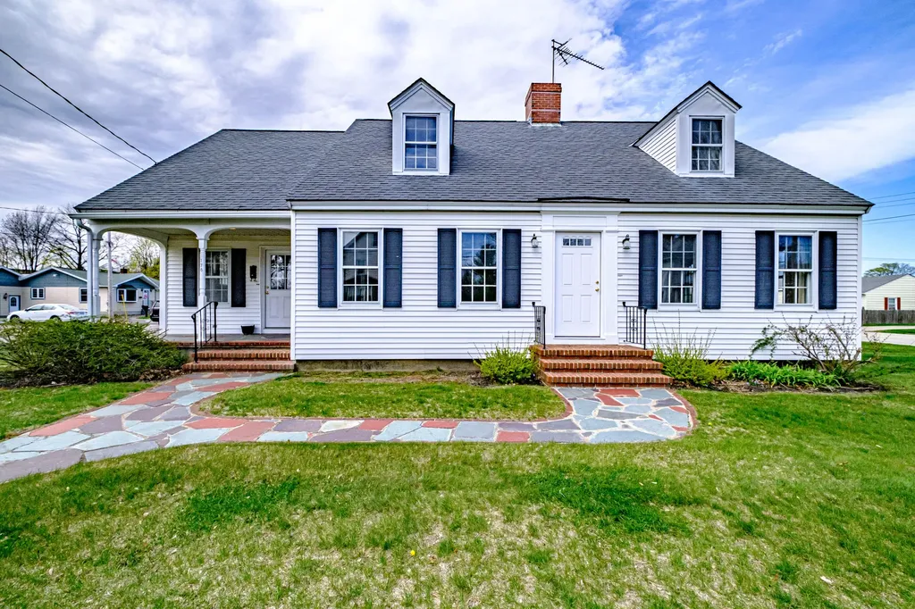 178 Graham Street Biddeford ME 04005