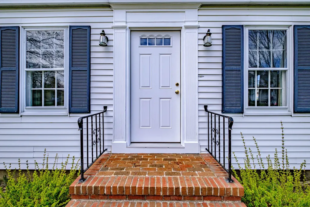 178 Graham Street Biddeford ME 04005