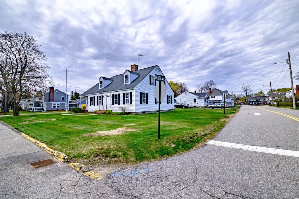 178 Graham Street Biddeford ME 04005