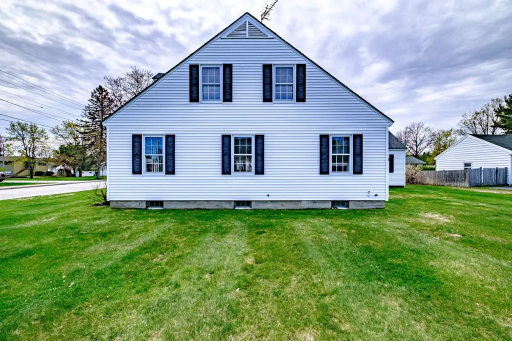 178 Graham Street Biddeford ME 04005