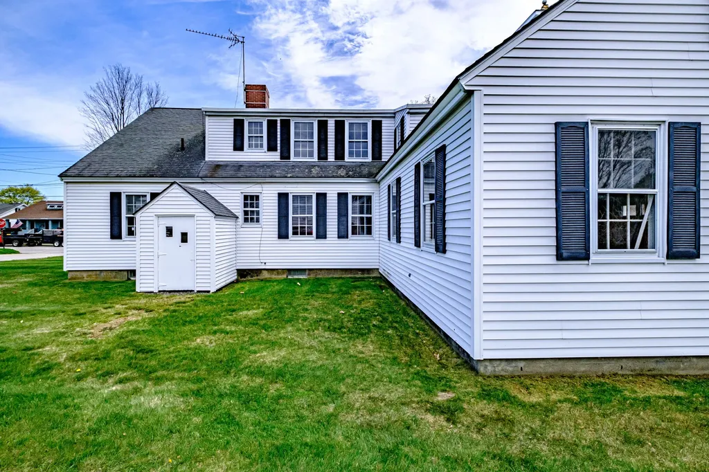 178 Graham Street Biddeford ME 04005