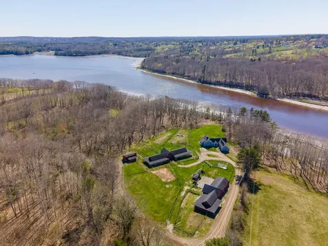 559 Friendship Road Waldoboro ME 04572