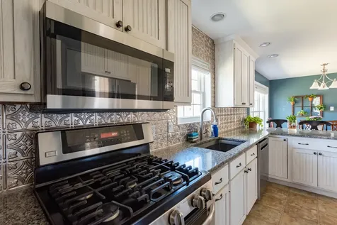 52 Plum Lane Belgrade ME 04917