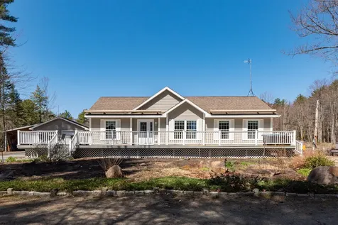 52 Plum Lane Belgrade ME 04917