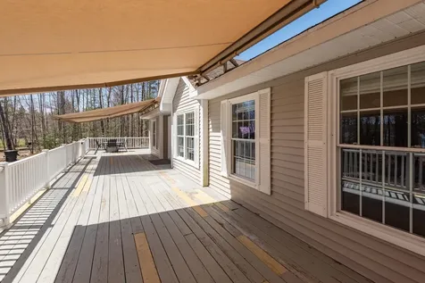 52 Plum Lane Belgrade ME 04917