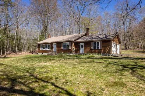 16 Hemlock Lane Union ME 04862