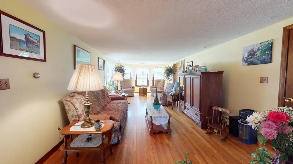833 Summer Street Auburn ME 04210