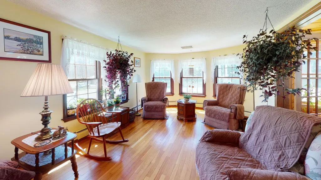 833 Summer Street Auburn ME 04210
