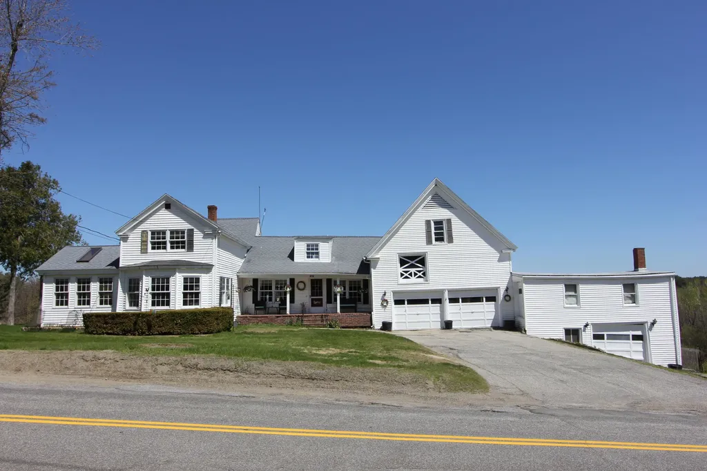 833 Summer Street Auburn ME 04210