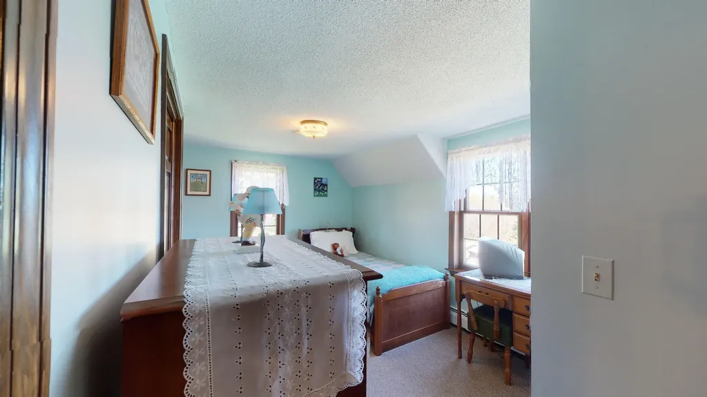 833 Summer Street Auburn ME 04210