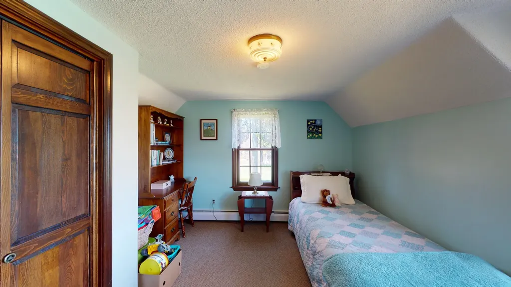 833 Summer Street Auburn ME 04210