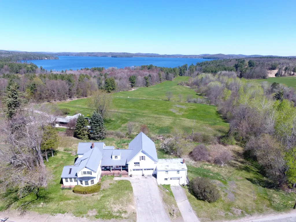 833 Summer Street Auburn ME 04210