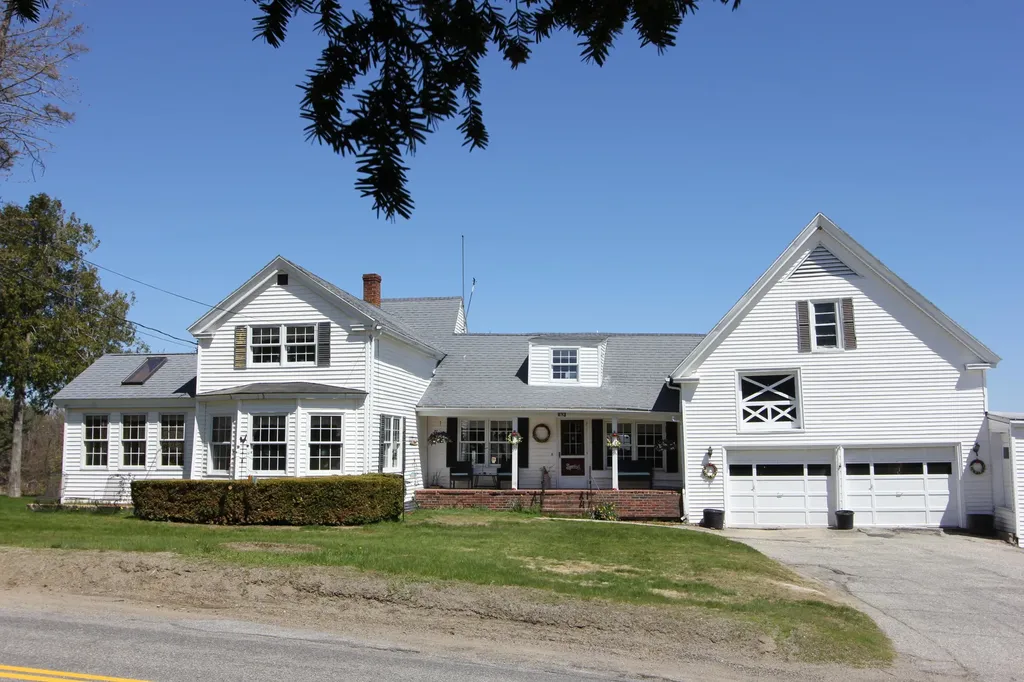 833 Summer Street Auburn ME 04210