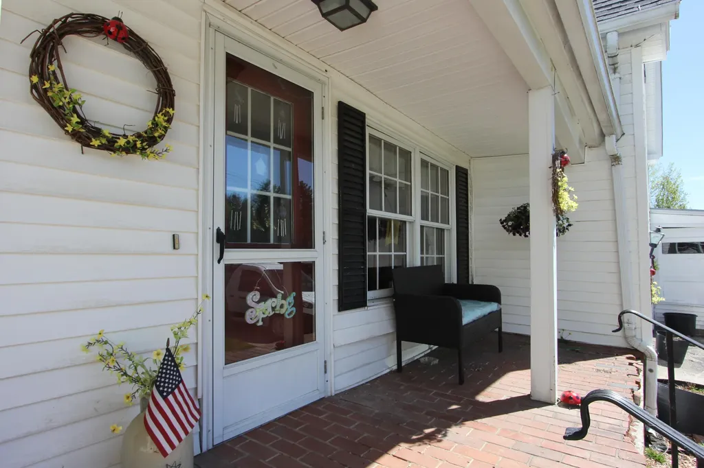 833 Summer Street Auburn ME 04210
