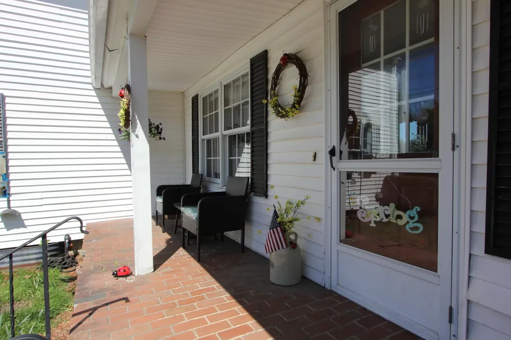 833 Summer Street Auburn ME 04210