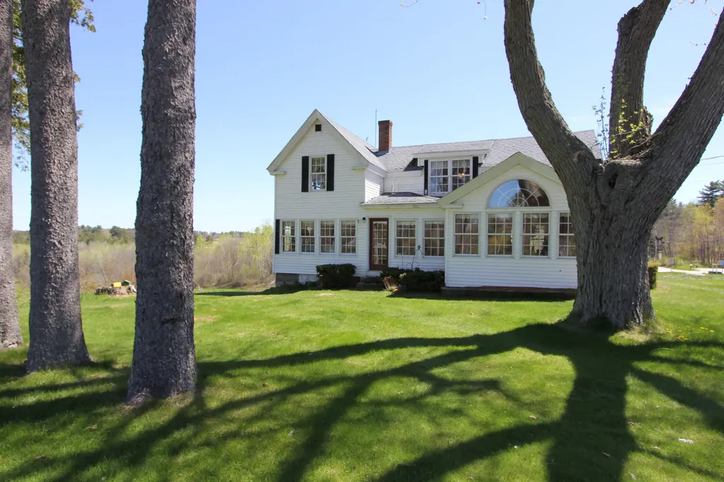 833 Summer Street Auburn ME 04210