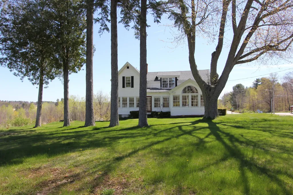 833 Summer Street Auburn ME 04210