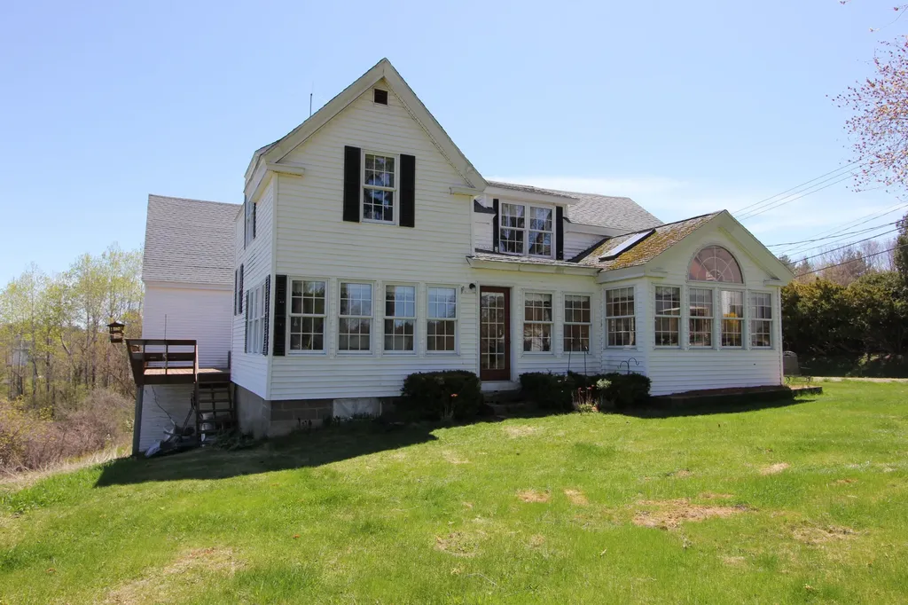 833 Summer Street Auburn ME 04210