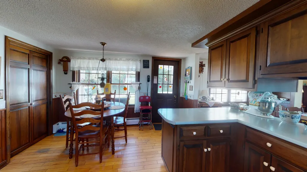 833 Summer Street Auburn ME 04210
