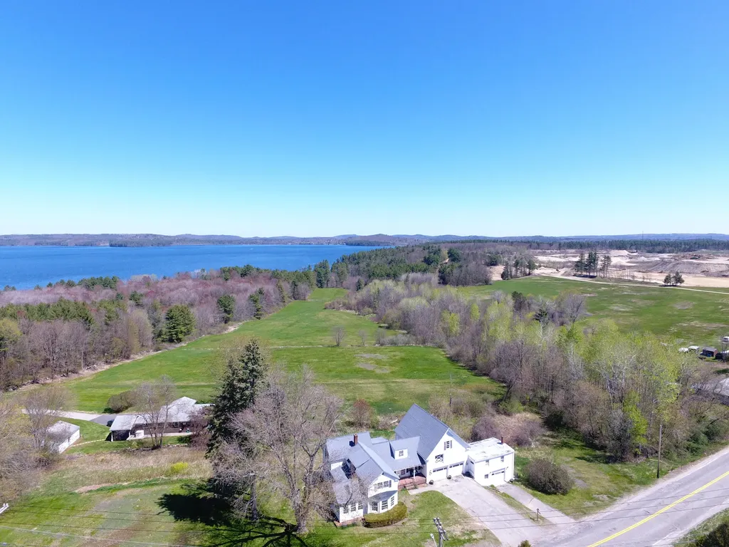 833 Summer Street Auburn ME 04210