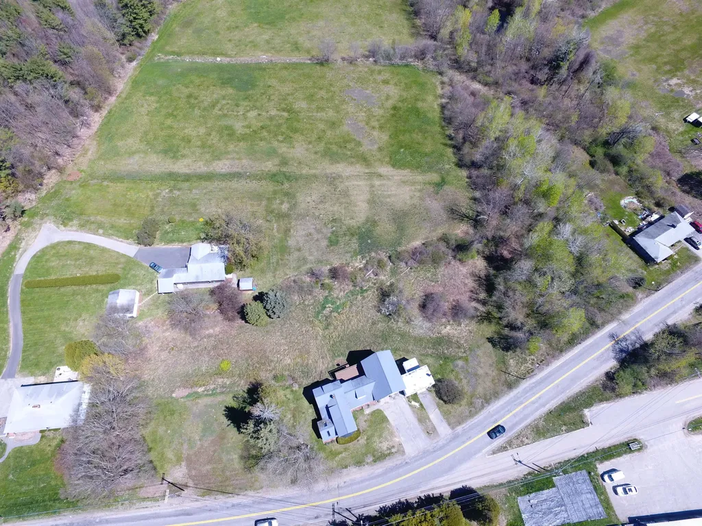 833 Summer Street Auburn ME 04210
