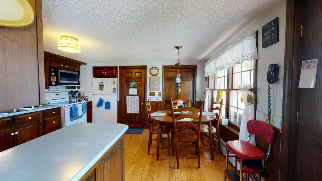 833 Summer Street Auburn ME 04210