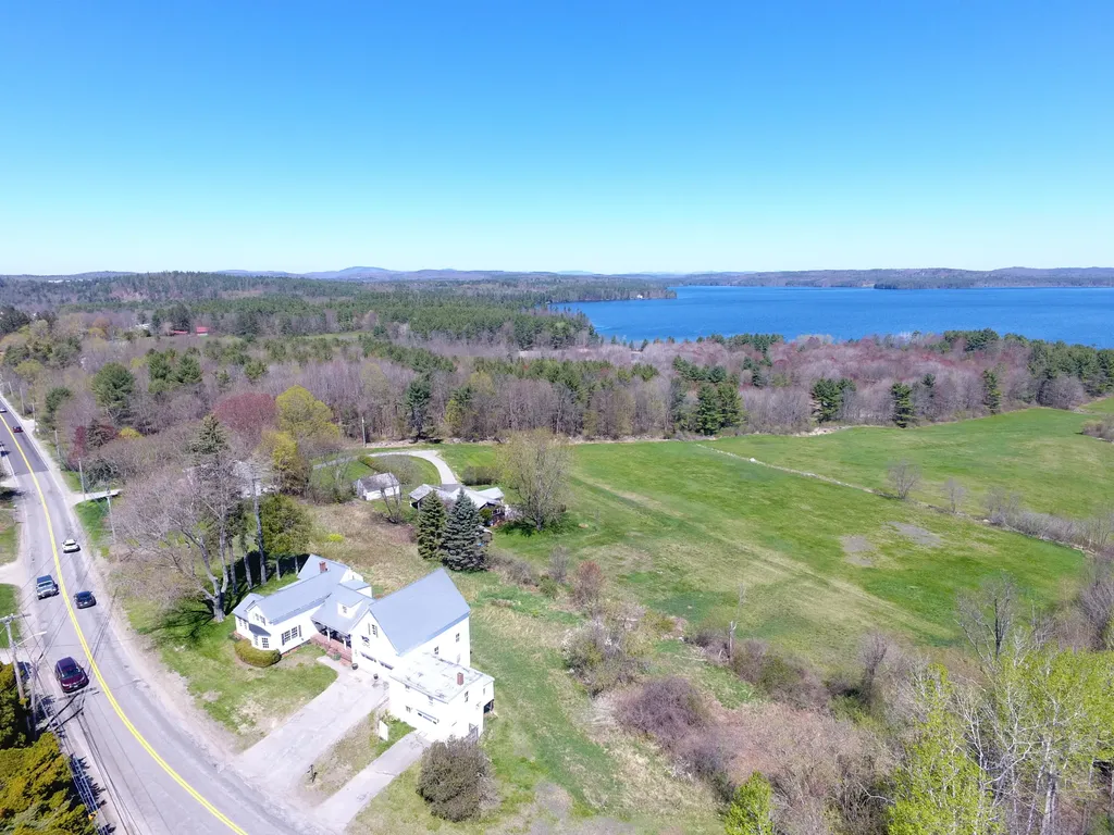 833 Summer Street Auburn ME 04210
