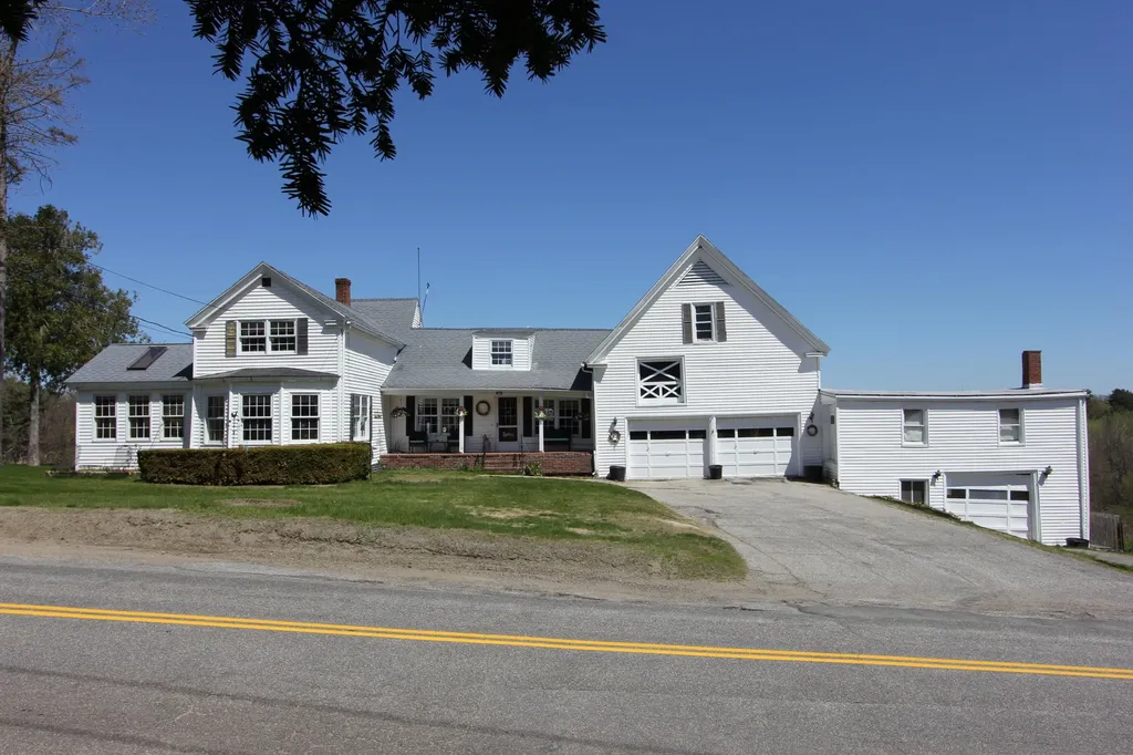 833 Summer Street Auburn ME 04210