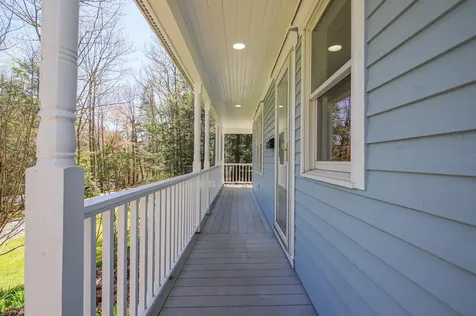 104 Hardy Road Falmouth ME 04105