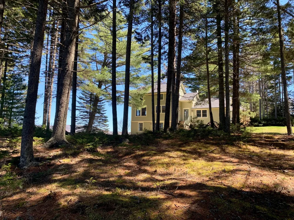 42 Huckins Cove Road Calais ME 04619