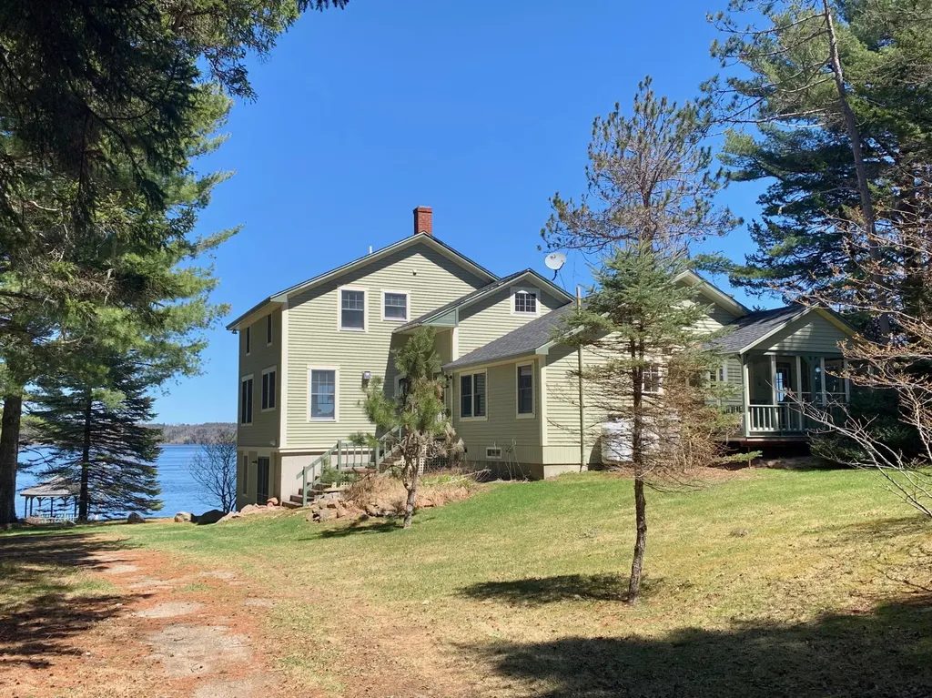 42 Huckins Cove Road Calais ME 04619
