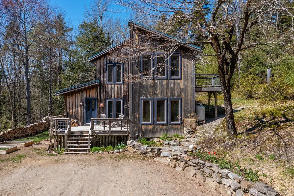 118 Kager Mountain Road Liberty ME 04949