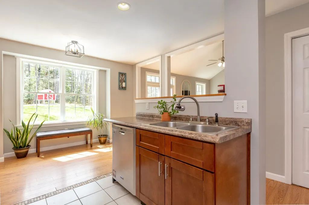32 Partridge Drive Gardiner ME 04345