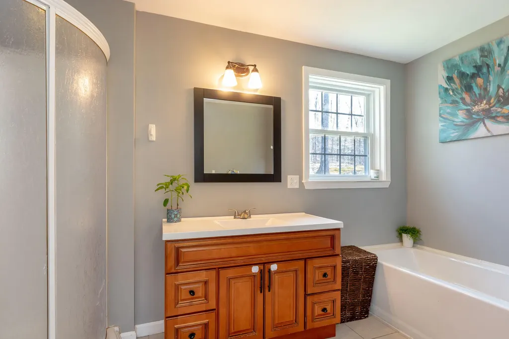 32 Partridge Drive Gardiner ME 04345