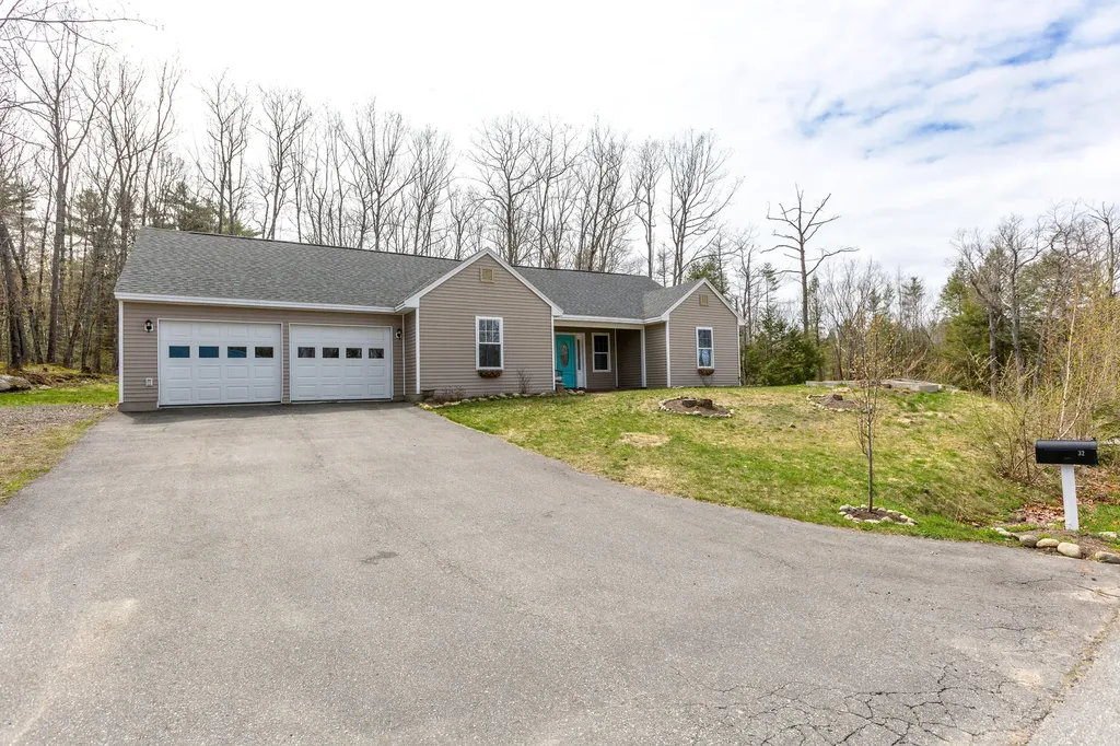 32 Partridge Drive Gardiner ME 04345