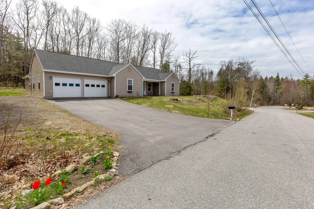 32 Partridge Drive Gardiner ME 04345
