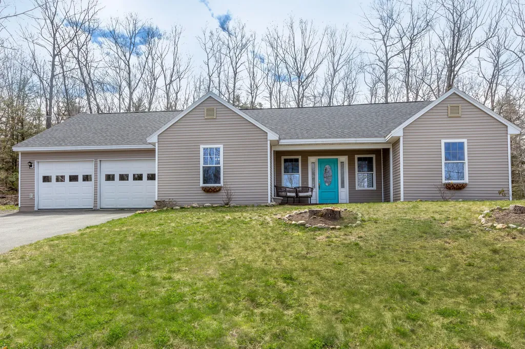 32 Partridge Drive Gardiner ME 04345
