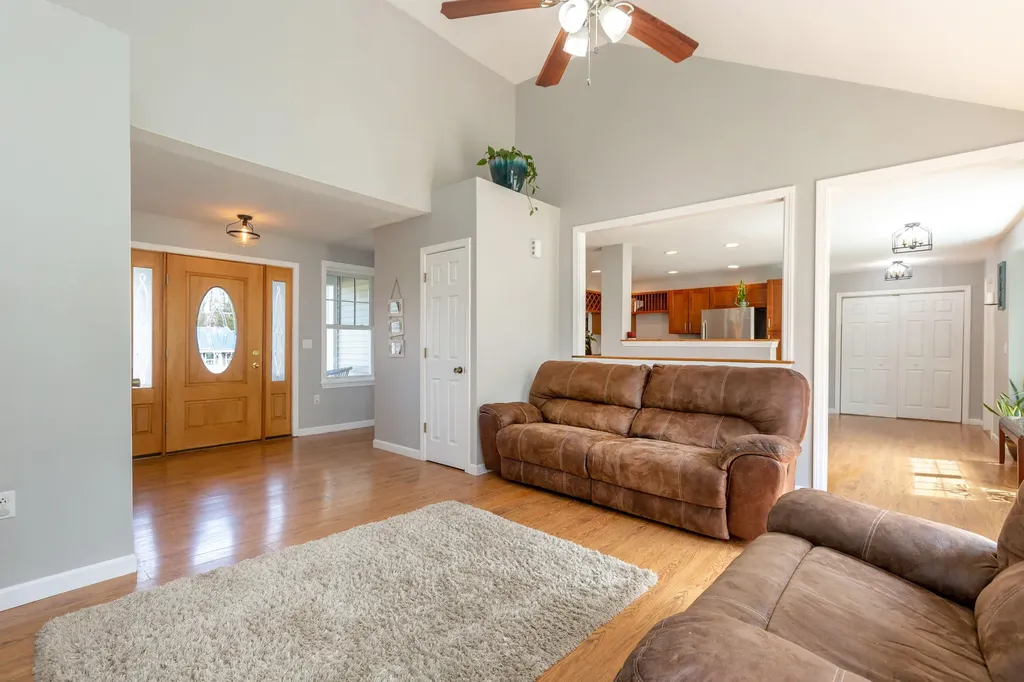 32 Partridge Drive Gardiner ME 04345