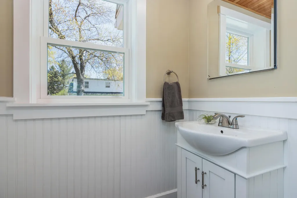 25 Gleckler Road Portland ME 04103