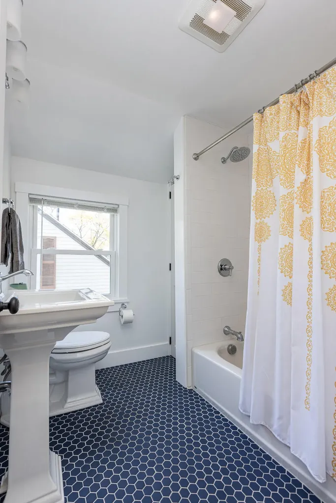 25 Gleckler Road Portland ME 04103