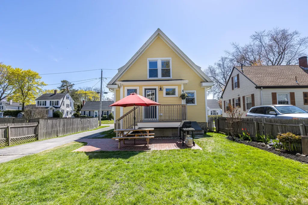 25 Gleckler Road Portland ME 04103