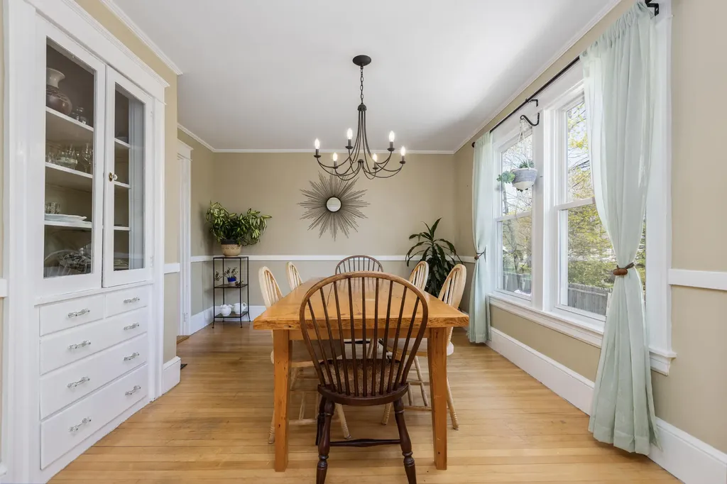 25 Gleckler Road Portland ME 04103