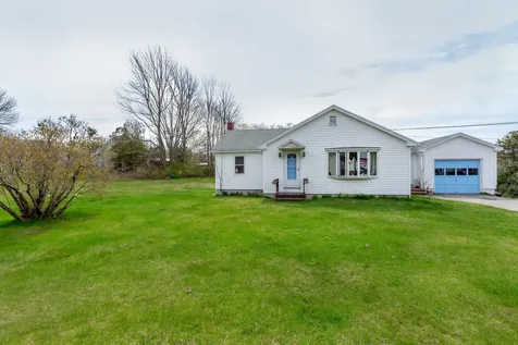 32 Corey Lane Boothbay ME 04537