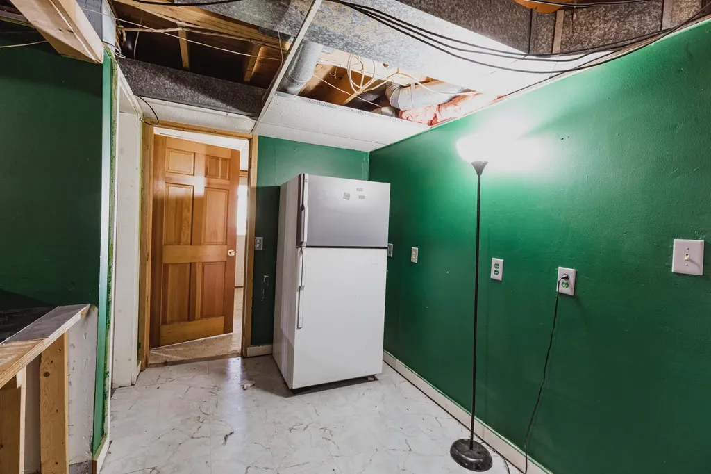 431 Clark Road Hermon ME 04401