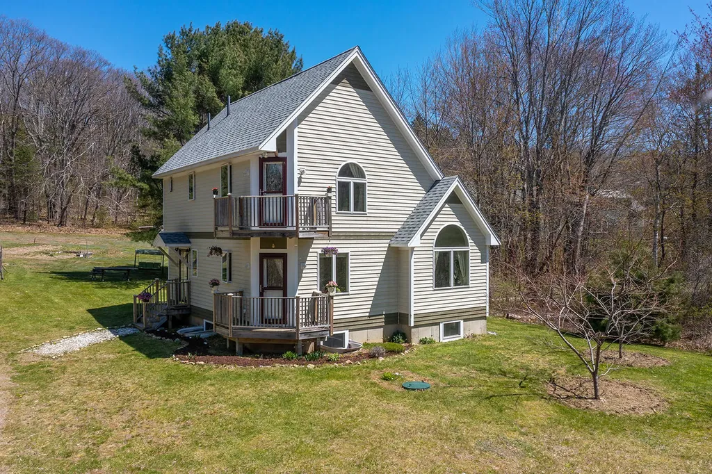 107 Start Road Camden ME 04843