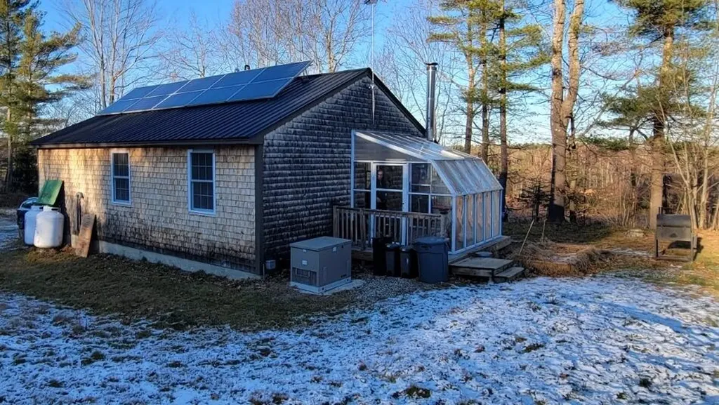 4 Tall Timbers Lane Lisbon ME 04250