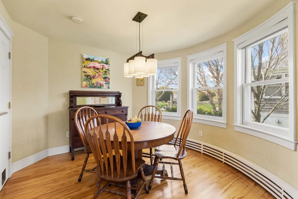 28 Willow Lane Portland ME 04102
