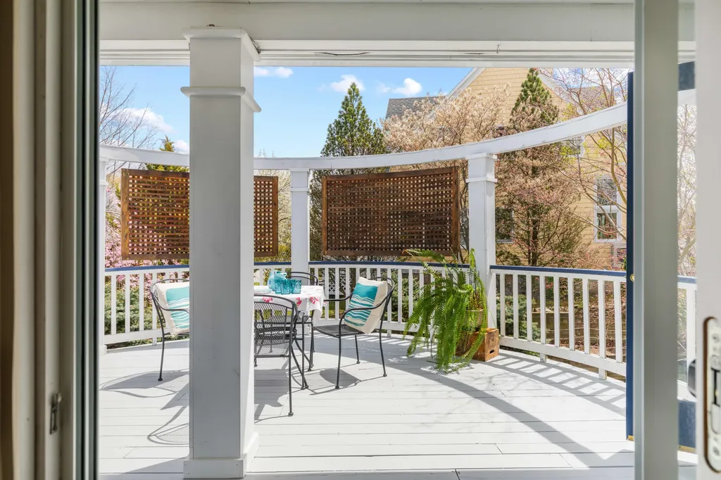 28 Willow Lane Portland ME 04102